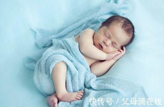 发育迟缓|你家6个月的宝宝,4个动作达标没?如果做不到当心“发育迟缓”