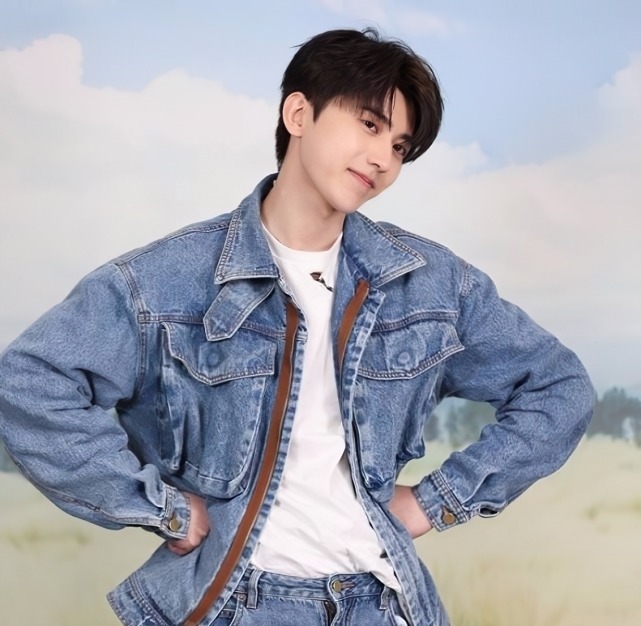 常駐嘉賓|奔跑吧:全員回歸,看baby配了什么鞋?是對(duì)宋雨琦最大尊重