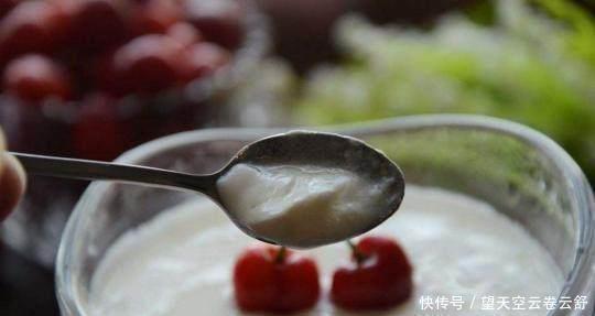 核桃|睡前吃苹果等于吃毒药养生专家告诉你吃3种食物的正确时间!