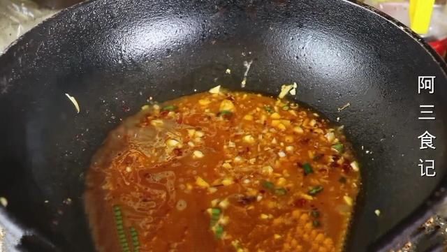 天冷了，宁可不吃肉，也要吃这道菜，个个晶莹剔透，营养又解馋