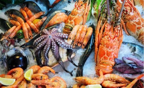 肺结节|海鲜是肺结节的“发物”?医生:有肺结节的人,少吃这2种食物才是关键