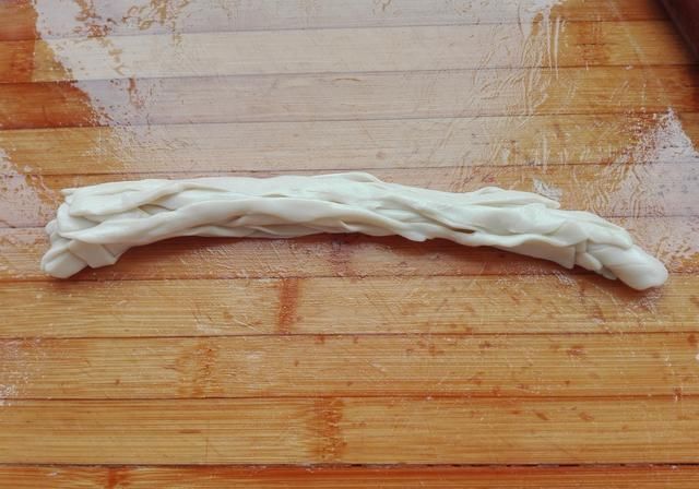 外酥|早餐就馋它，不发面不烫面，外酥里软层次多，凉了也不硬，超好吃