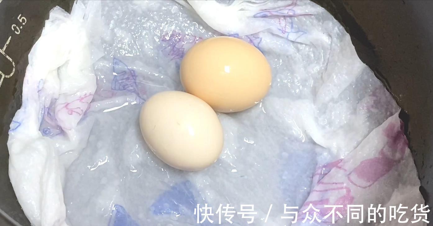 鸡蛋|鸡蛋别再用水煮了,保姆教你新方法,只需1分钟,鸡蛋鲜嫩不粘壳