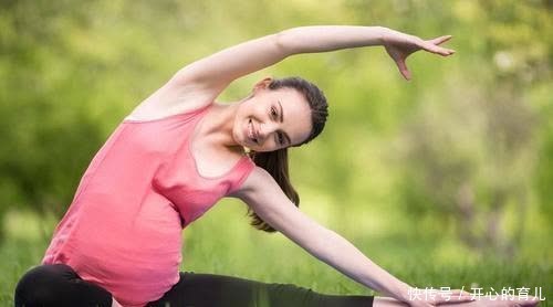 胎儿|孕妈在孕期做这3件事,可能会引起胎儿“脐带绕颈”,孕妈别大意