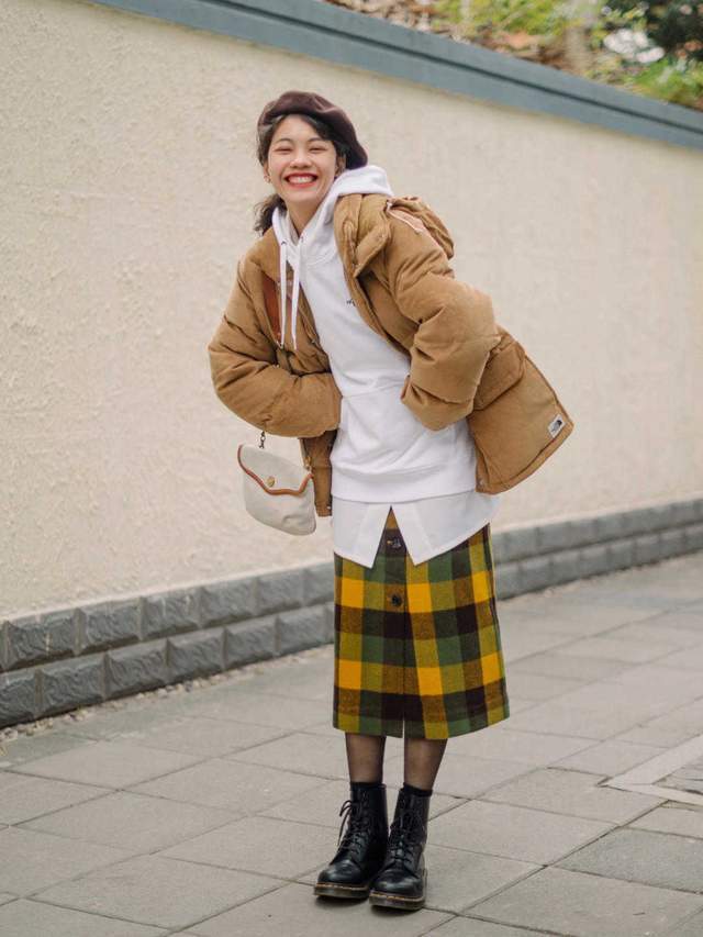 穿搭 秋冬不建议单穿卫衣,可以试试这3种搭配方法,比单穿还高级时髦