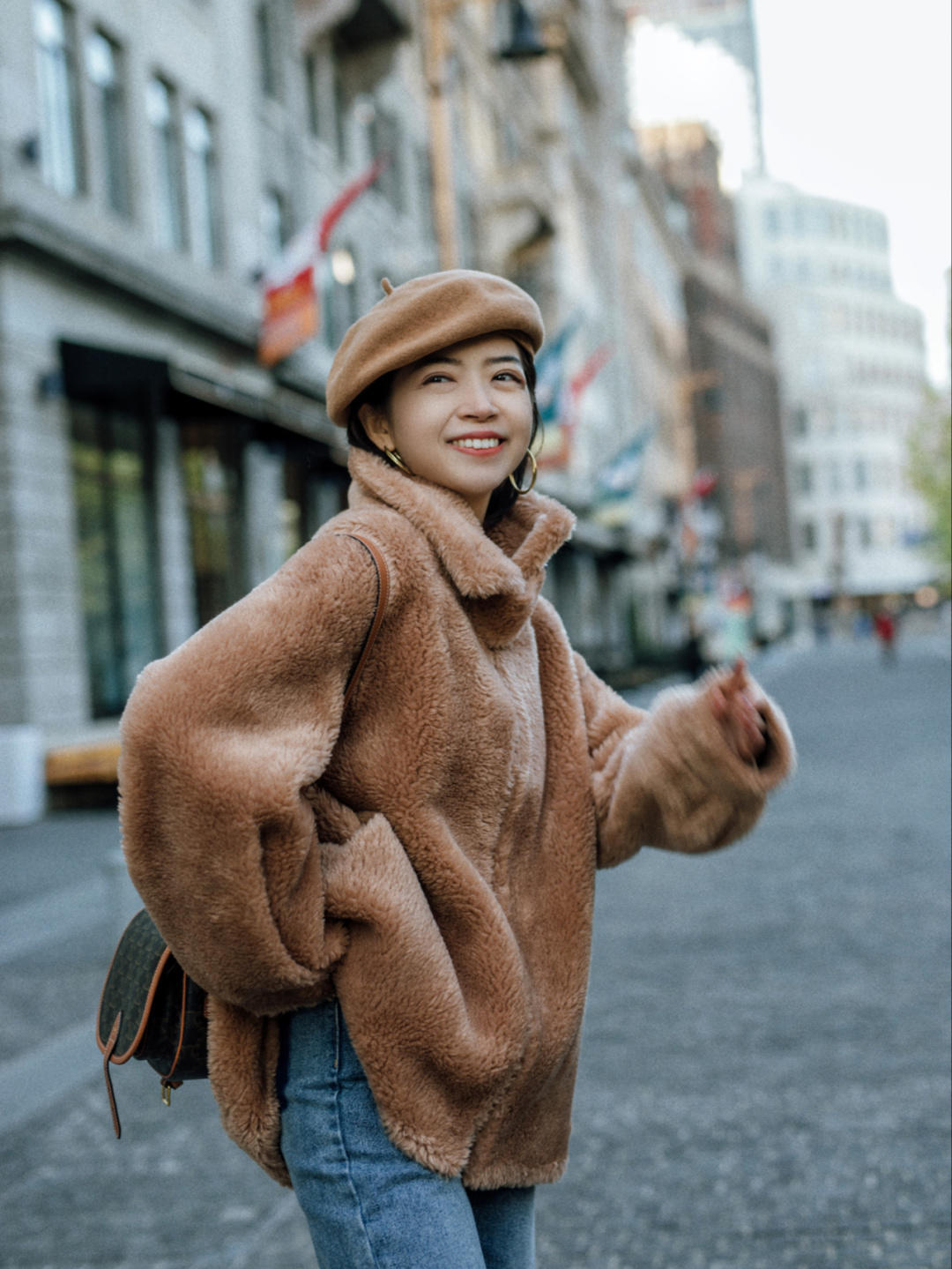穿搭|冬季保暖穿搭还得看“泰迪绒外套”,时髦精致又有个性,美得高级