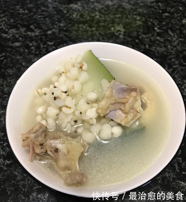 老鸭|季节交替，多给家人喝这汤，简单炖一炖，润肺去秋燥，安稳入秋