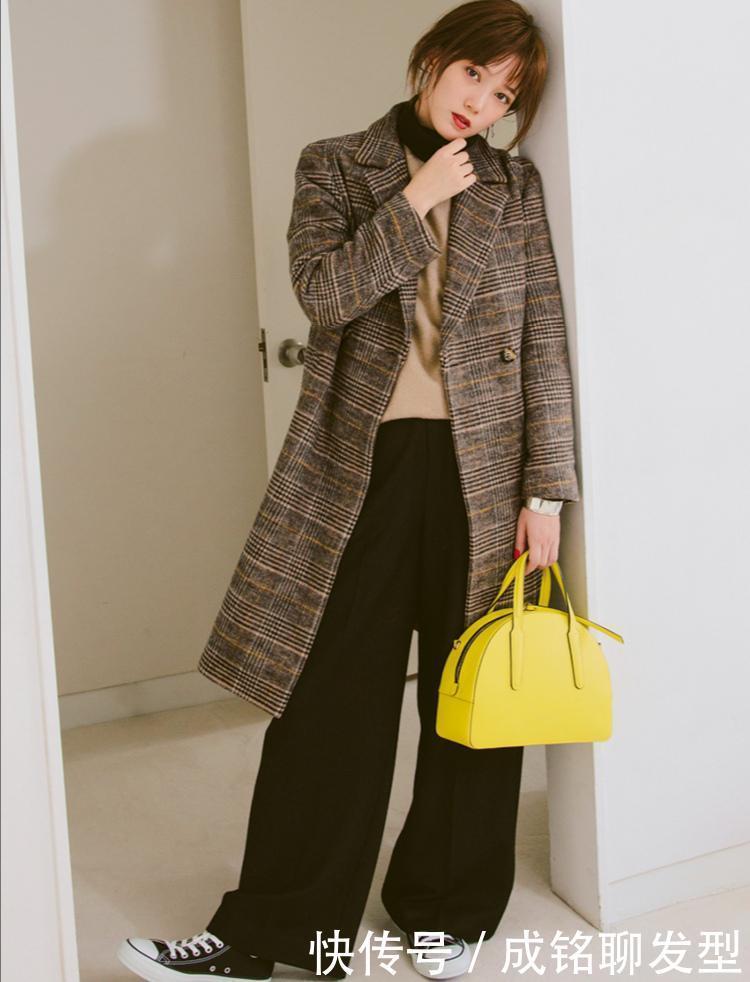 大衣|今年冬天“大衣+帆布鞋”火了,减龄休闲不挑人,时尚舒适又百搭