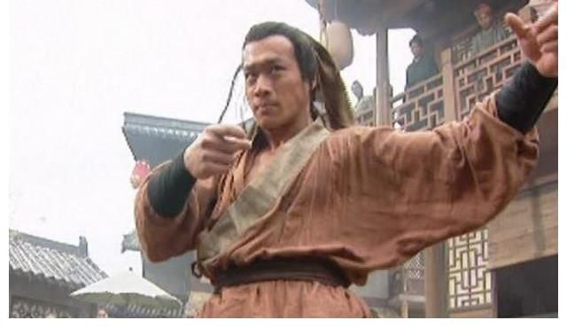 鲁智深#为啥武松不叫鲁智深大哥，鲁智深也不叫林冲兄弟？