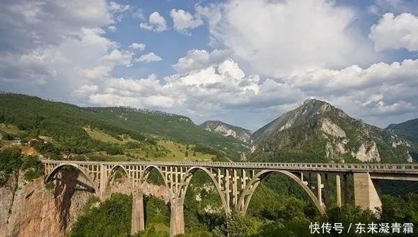 不堪一击|南斯拉夫的一些二战电影很精彩,为何实战中130万军队不堪一击?