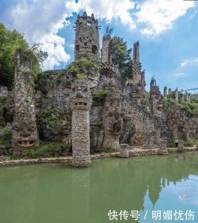 七旬老人花20年打造一座石头城堡,重现古夜郎国