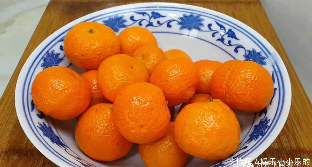 冬天面包别出去买了，教你这么做，松软香甜还营养，小朋友都喜欢