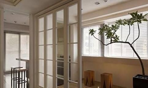 家居|越来越多人阳台不装推拉门了,如今流行将阳台包进客厅,太聪明了