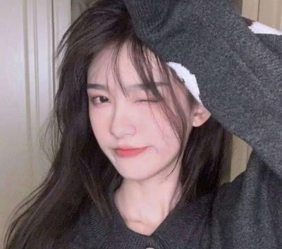 羊毛卷 小仙女注意这3种发型留久了,“发际线”会悄悄上移,特别是第三