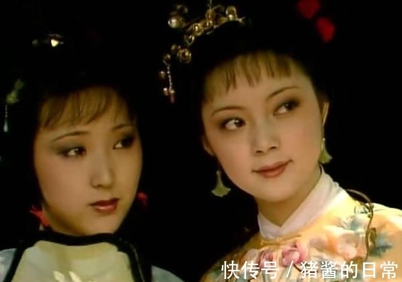 薛宝钗&从黛玉和宝钗对张道士提亲的反应不同,看出两人用情、心机各不同