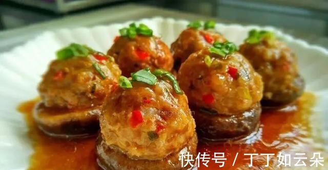 铁含量是菠菜的30倍!被誉为长寿菜,秋季用它包饺子养颜又美味!