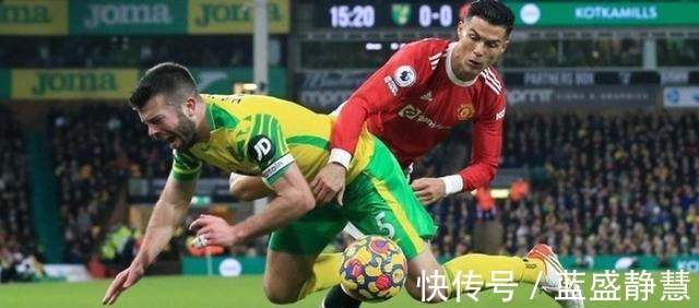 英超|C罗又造争议积极拼抢致对手队长受伤离场！摊开双手露无辜表情！