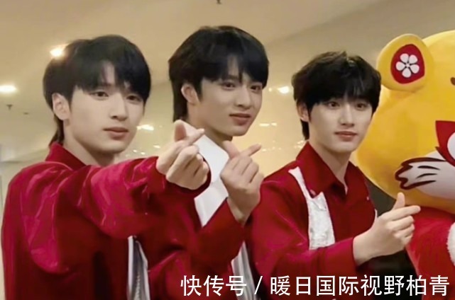 时代少年团录制北京台春晚,6位少年喜气洋洋!马嘉祺再度缺席