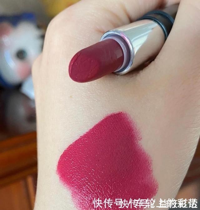 颜色|相亲时女生最好别涂这几支口红,强势又霸道,男生一般不会喜欢!