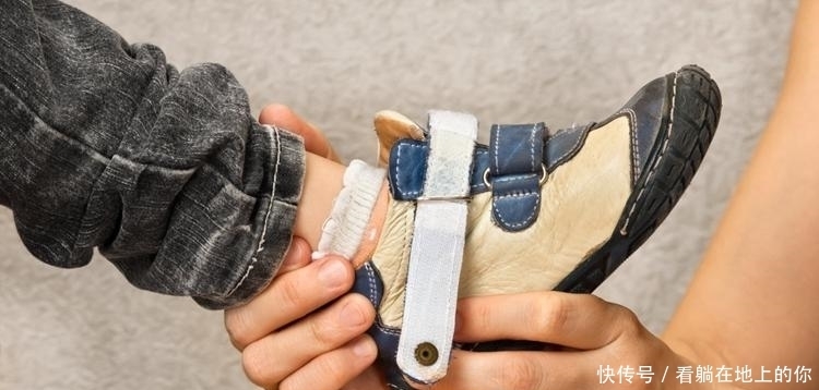 孩子穿鞋不合适导致受伤,选鞋子的几个误区,看你入了没有