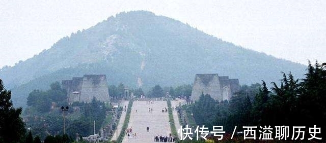始皇初@秦始皇陵到底什么样?史记一段描述太震撼,原来巨量水银是她给的