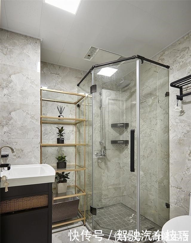 客厅|一进她家就被迷住,美式轻奢经典搭配,总是惊艳动人,实在很精致!