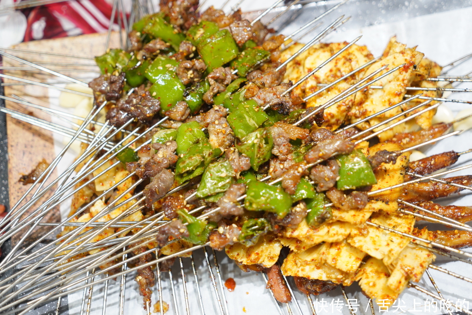 去东北旅行，热情的东北人会带你吃这些美食，每一道都是硬菜