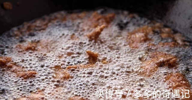 红烧鸡块的做法简单,两步做到鲜美多汁!