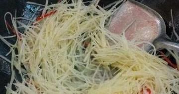 提醒炒土豆不可放此物,吃了便是没病找病,为健康了解下