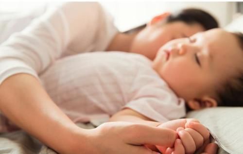 3种食物不利于胎儿大脑发育，孕妈们要尽量忌口，以免生出傻宝宝