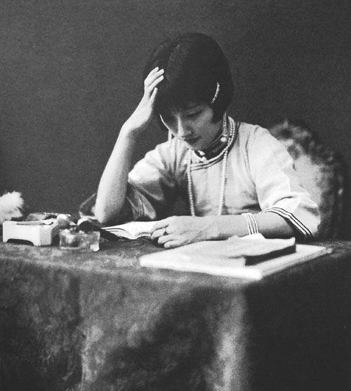 阮玲玉|民国四大美女旧照:少女林徽因,校园皇后陆小曼,默片影星阮玲玉