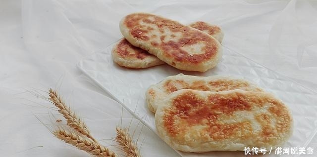 烙饼想要酥香层多，凉了也不硬，关键要知道这2点，不懂真可惜