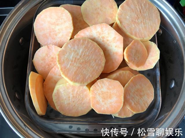 植物油|冬天做点红薯芝麻饼,当早餐零食都不错,软糯香甜又营养