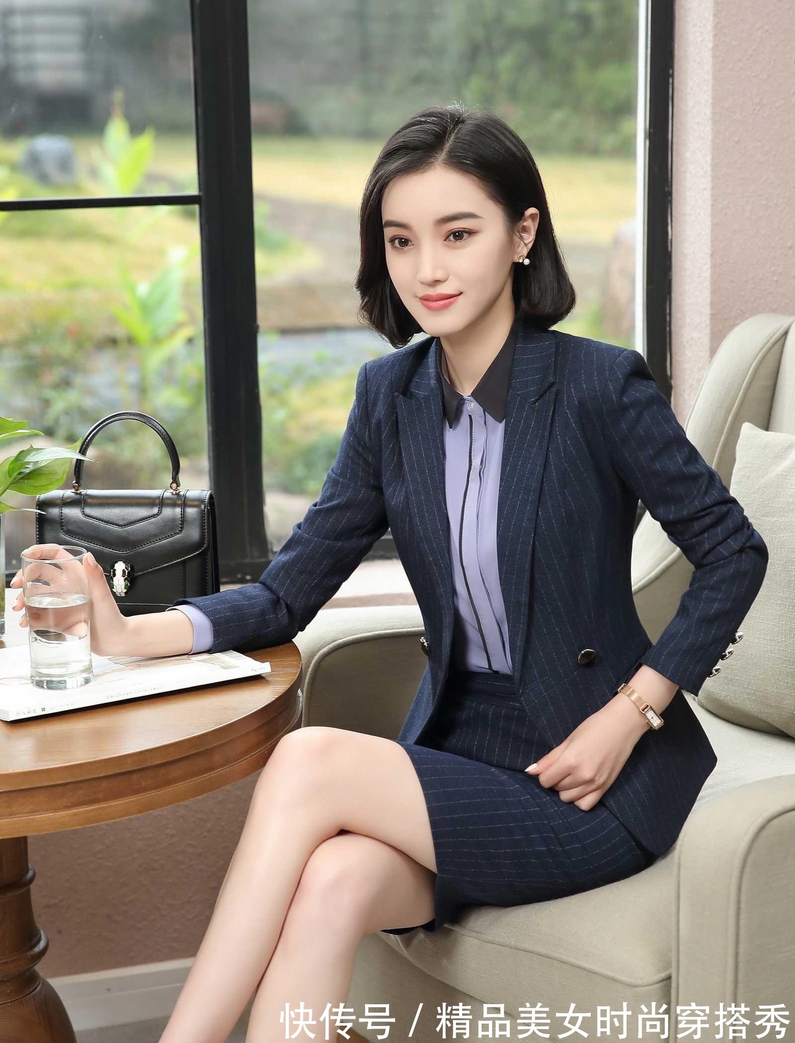 版型 深蓝色的职场套装裙,优雅范十足,精致的版型尽显干练气质
