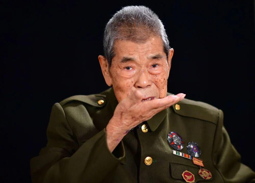 中国人民志愿军|致敬最可爱的人——听张计发老人讲述一个苹果的故事