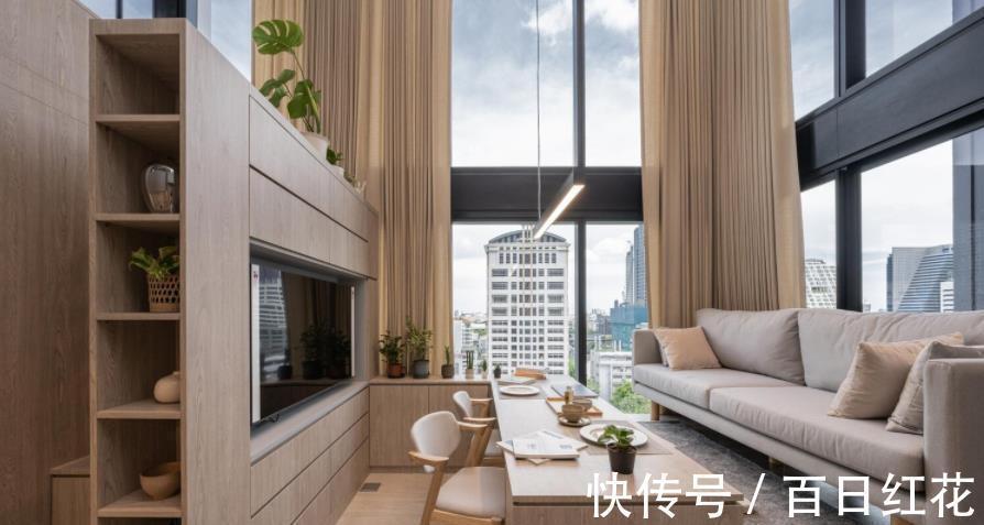 地台|客厅打地台屡试不爽，上方休闲下方储物柜，加高30公分餐桌都省了