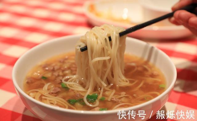 稀饭|农村独居老人,不科学营养,没平衡膳食,饮食过于单一、简单