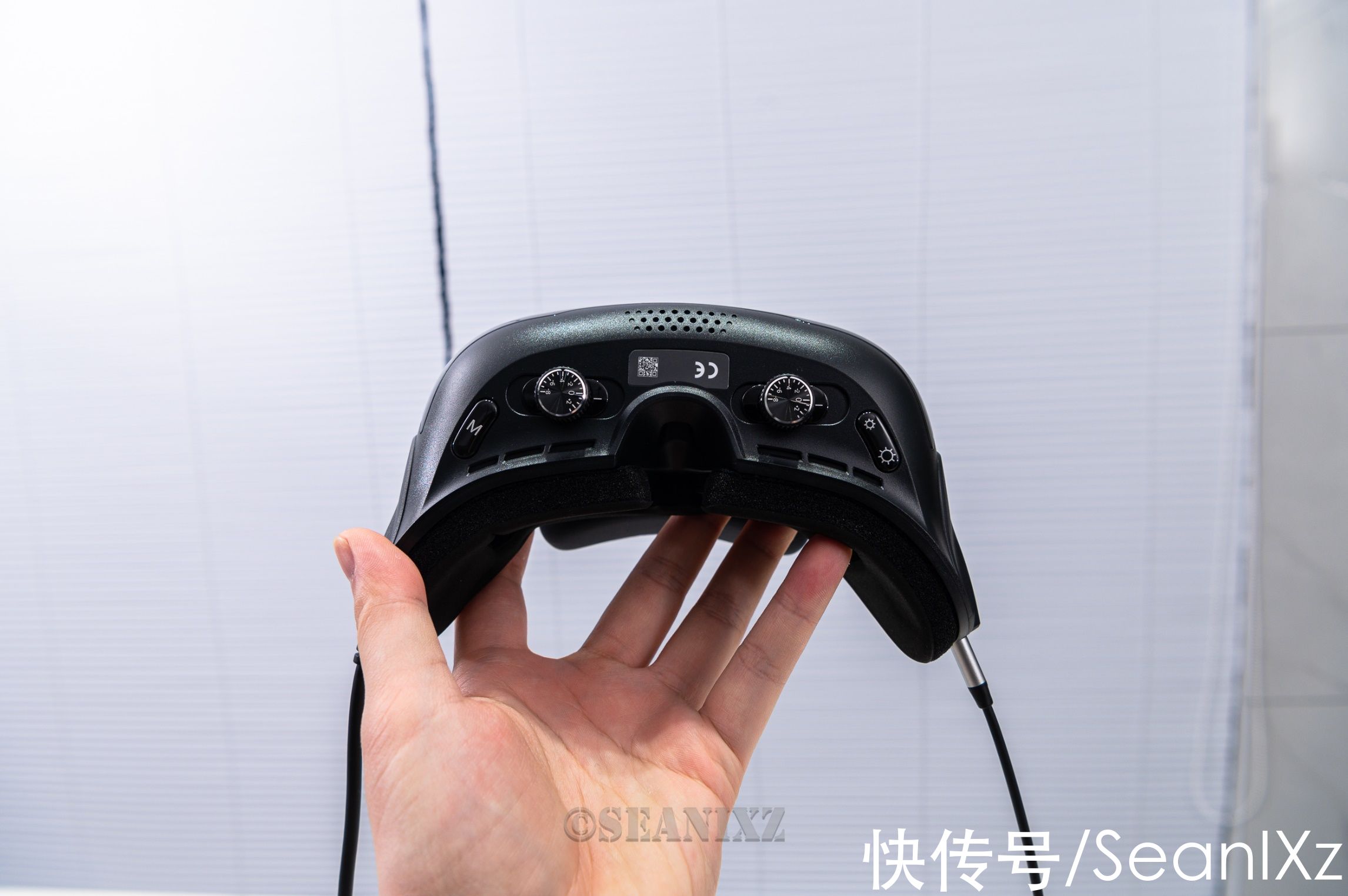 vr|初代元宇宙连接器：GOOVIS Young护眼显示器