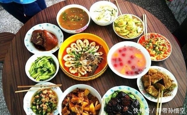 高热量|日本人请吃饭,美国人请吃饭,中国人请吃饭,差距真大