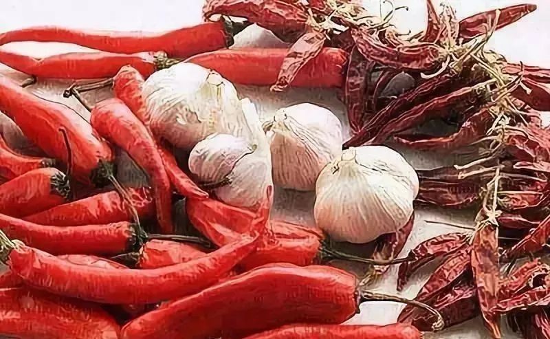 皮肤干燥|【健康】冬季湿疹发作怎么办？一招帮你解决……