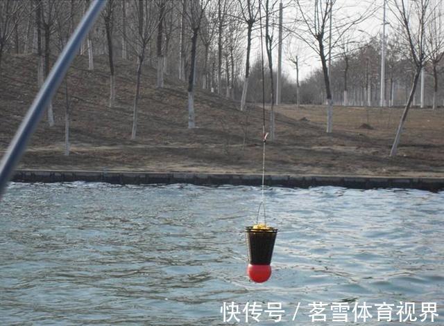 粉饵|钓鲫鱼久不发窝,不妨试试这几种打窝方式,鱼口马上会有变化