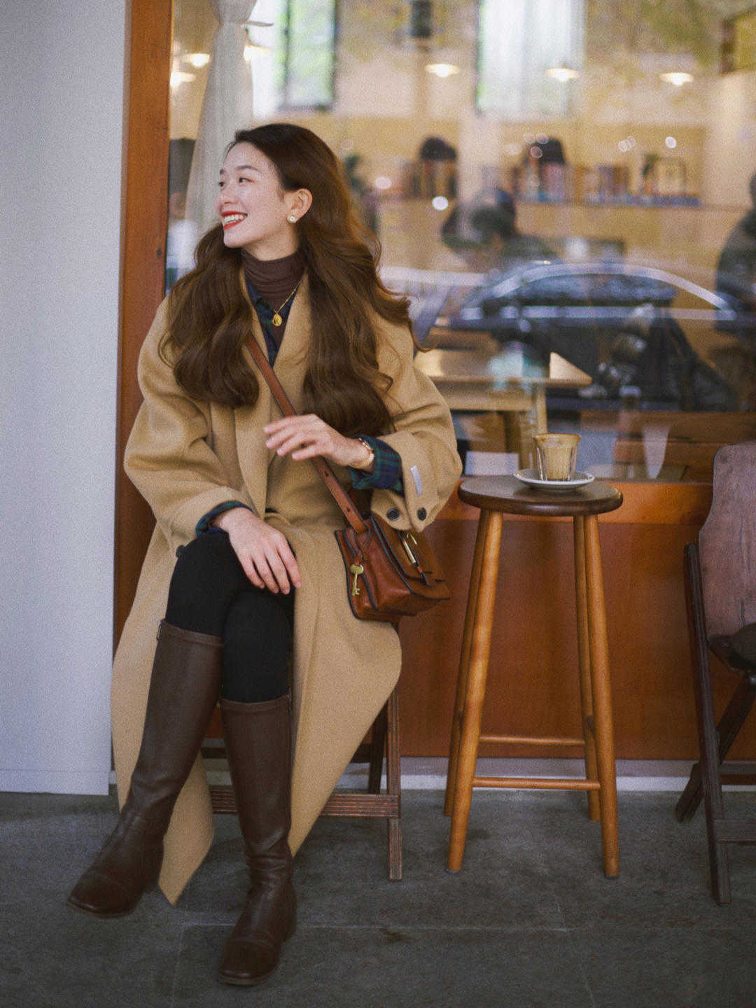 小姐姐|今年流行穿长不穿短,试试这件“及踝大衣”,让你轻松变成大长腿