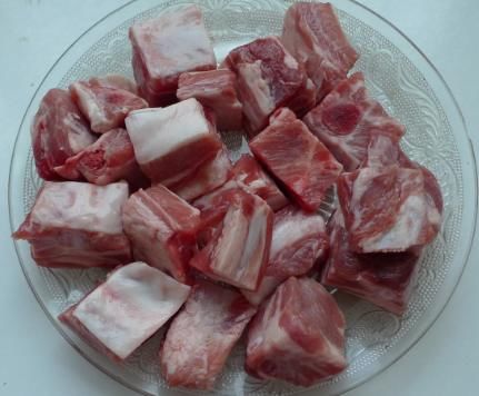 排骨|买排骨，买“肉多”还是“肉少”的？老板：不重要，合适才最好