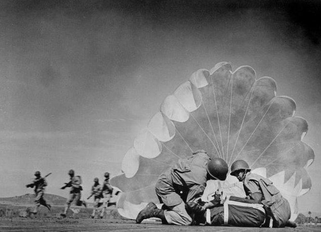 勉强|二战德军反戈一击，制空权美军勉强1打1，劣势的德军有多难打？