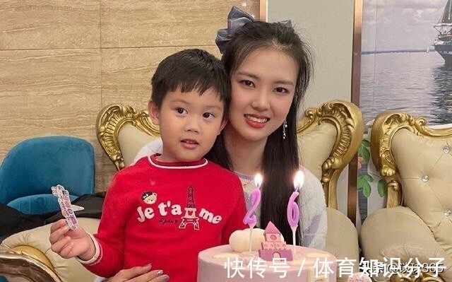 张友生|女排队长张常宁迎26岁生日,全家出镜,颜值超高,一门两代三国手