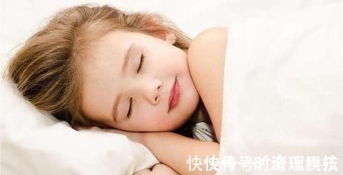 睡眠质量|常常这样睡觉的娃，发育可能会落后同龄人一大截，难怪孩子长不高