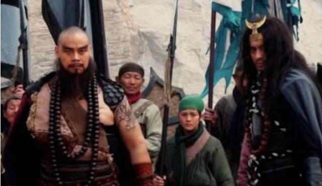 李逵！水浒传中真正的好汉就6个，武松不够格，榜上却有3人因梁山而亡