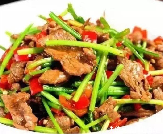 周末同事来家里吃饭,几道美味可口的家常菜招待,鲜美好吃很下饭