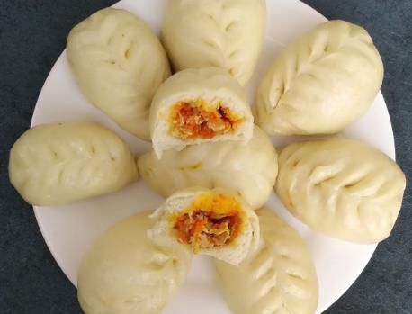 在家做素馅菜包时,馅出水松散不好包怎么办学会1招,轻松解决