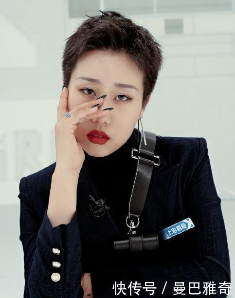 青春有你 有种逆袭叫上官喜爱,当时被嘲全场最丑,接完长发这不是那谁吗